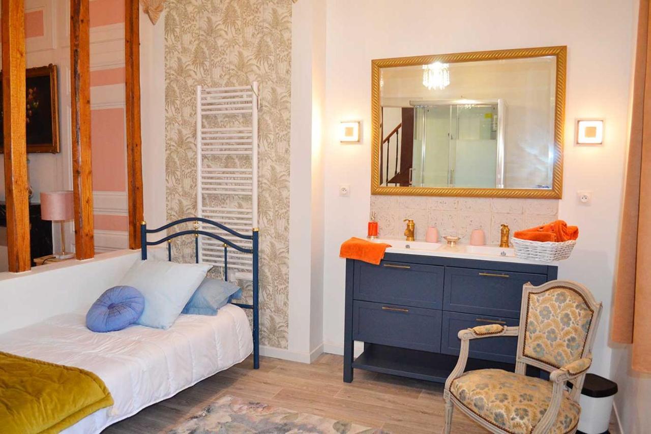 Domaine De L Hyeres Hotel Grandcourt  Buitenkant foto